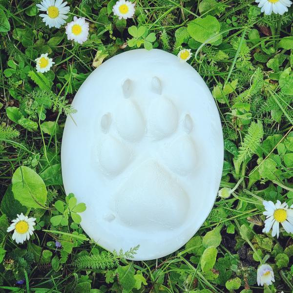 Keramischer Pfotenabdruck